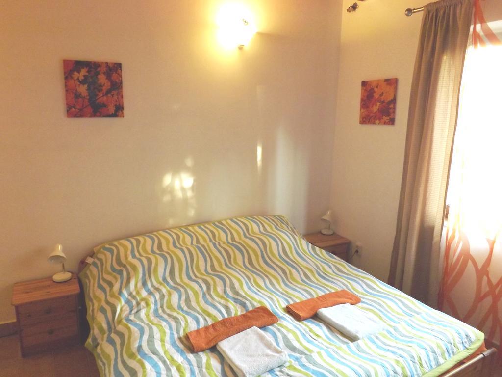 Napos Vendeghaz Hotel Gyor Bagian luar foto