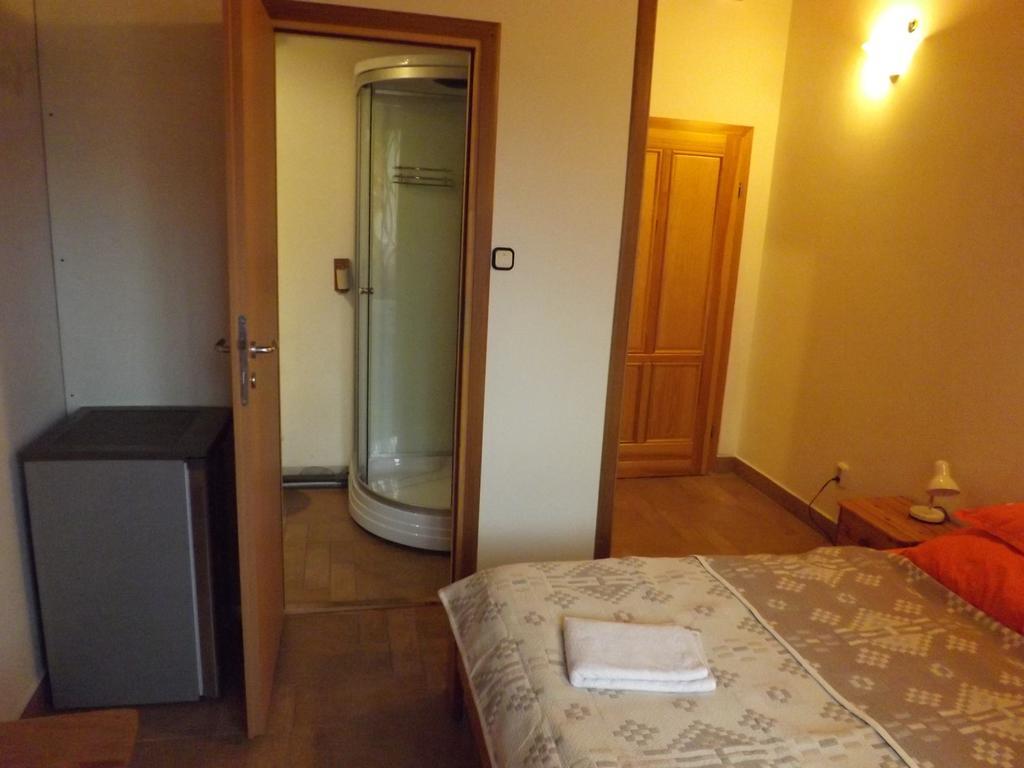 Napos Vendeghaz Hotel Gyor Bagian luar foto
